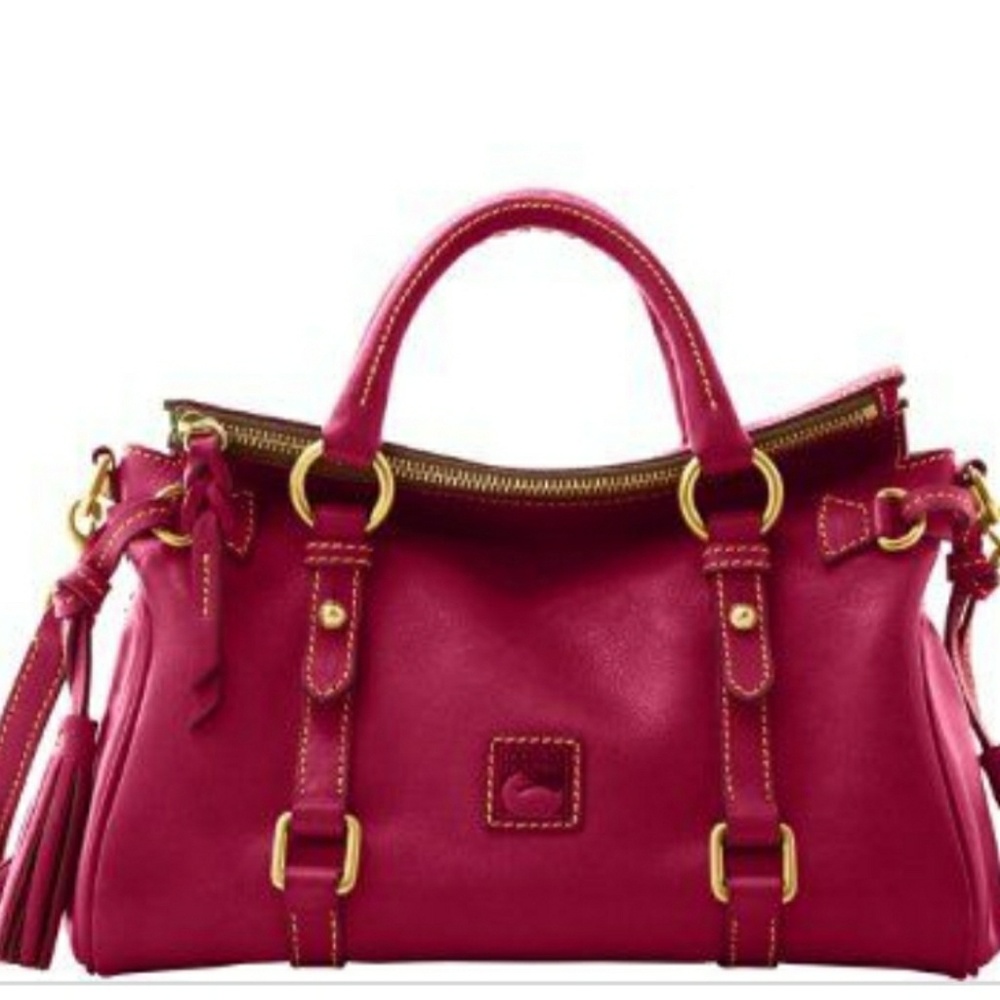 Dooney & Bourke Florentine Raspberry Med Sachtel